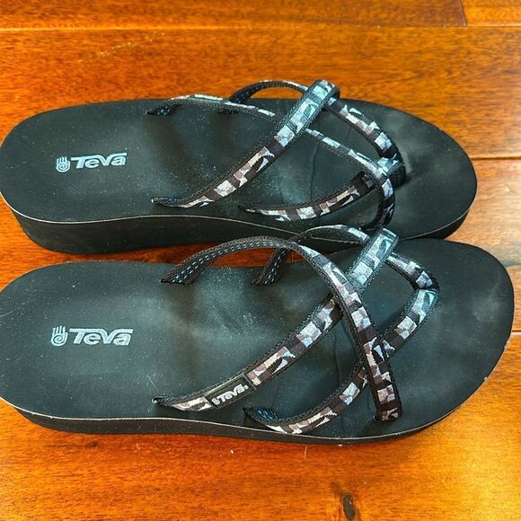 Teva Wedge Strappy Sandals - Picture 2 of 10